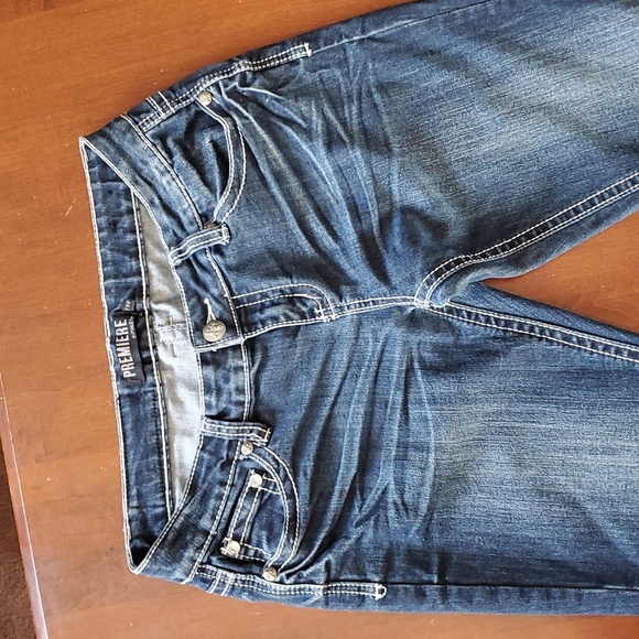 PREMIERE by rue21 Embelished Blue Jeans. Size 7/8 Regular. - Picture 4 of 6